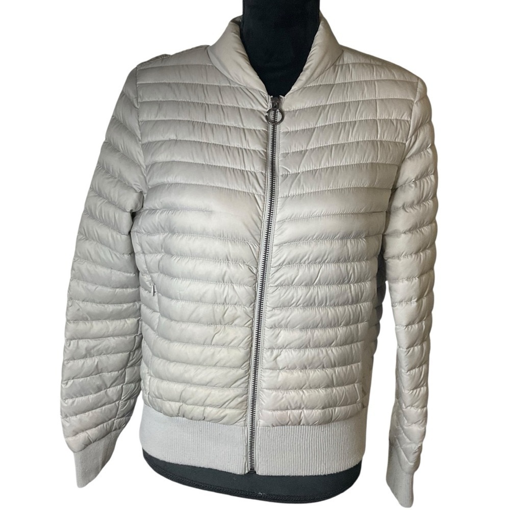 MICHAEL Michael Kors Gray Quilted Puffer Down Jacket with Stand-Up Collar
